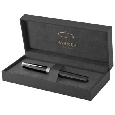 Parker Sonnet Black Lacquer Palladium Trim Fountain Pen Stainless Steel Nib Medium
